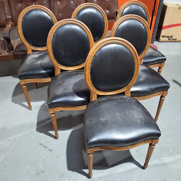 Lot 424 - DINING CHAIRS
