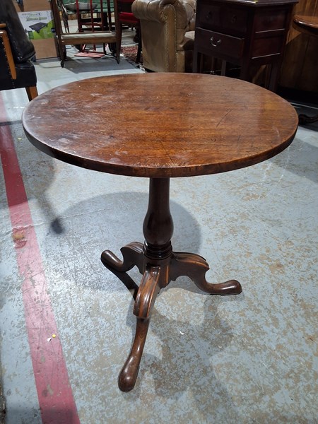 Lot 109 - WINE TABLE