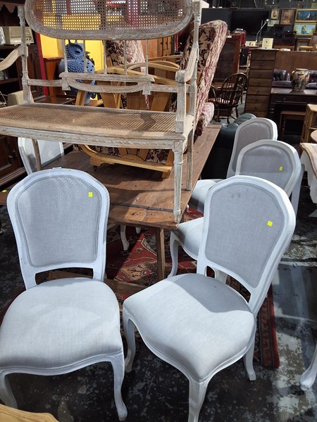 Lot 17 - DINING CHAIRS