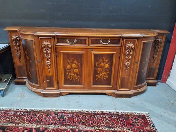 Lot 401 - SIDEBOARD