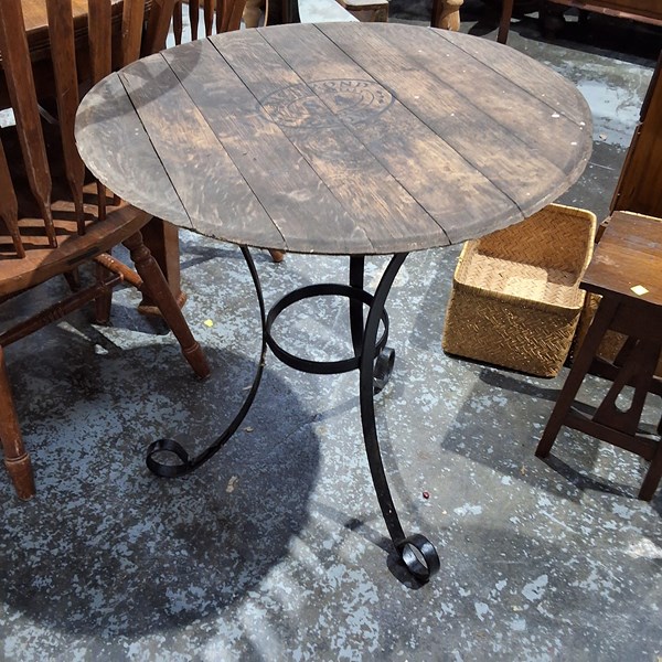 Lot 280 - PATIO TABLE