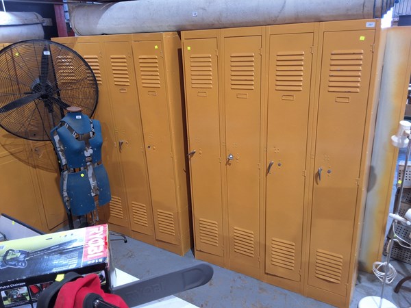 Lot 297 - SCHOOL LOCKERS