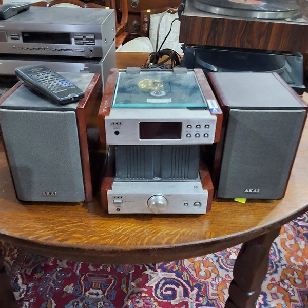 Lot 247 - STEREO