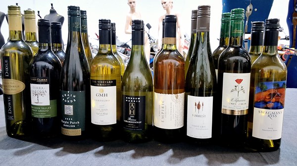 Lot 72 - ASSORTED WHITE WINES