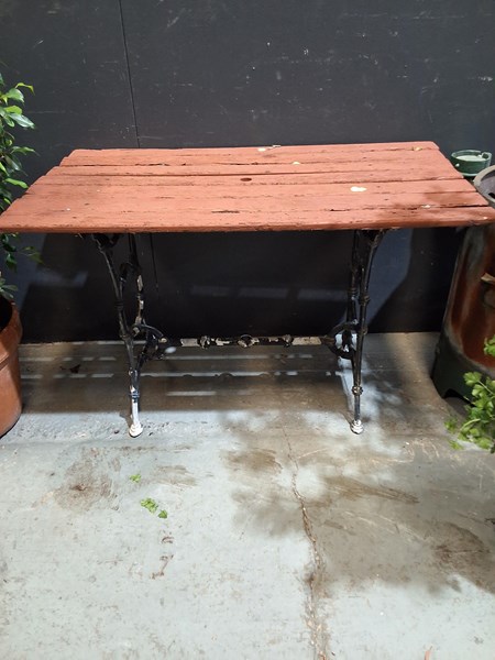 Lot 420 - GARDEN TABLE