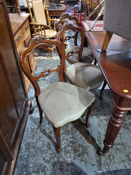 Lot 128 - DINING CHAIRS