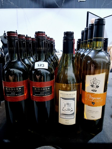 Lot 123 - ASSORTED WHITE WINE