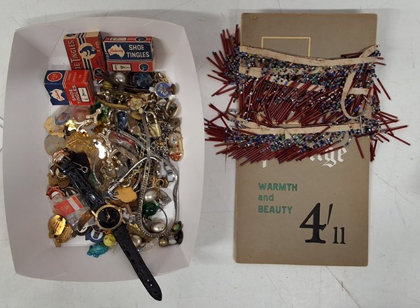 Lot 1082 - BADGES & COSTUME JEWELLERY