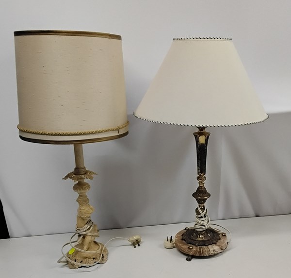Lot 288 - TABLE LAMPS