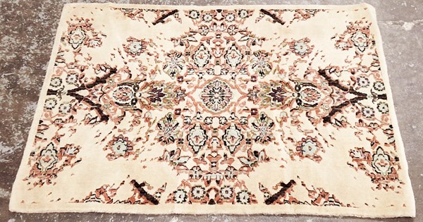 Lot 164 - HAMADAN RUG