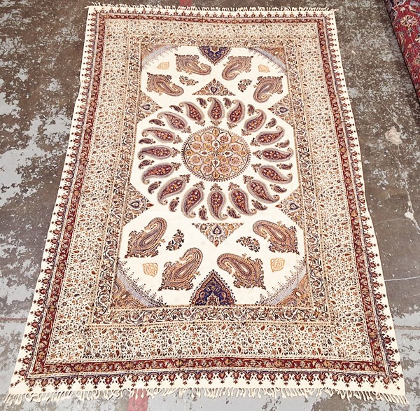 Lot 115 - ISFAHAN GHALAMKAR RUG