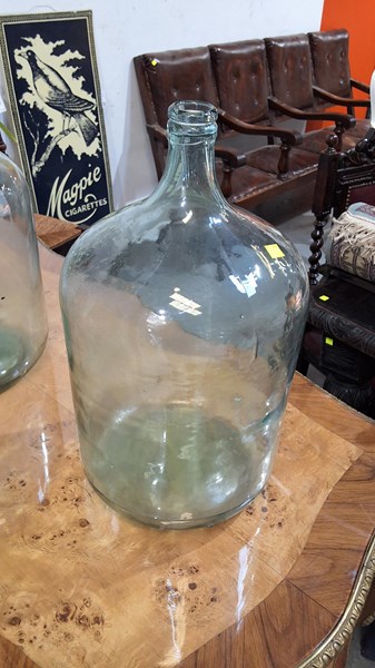 Lot 129 - CARBOY