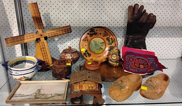 Lot 1310 - COLLECTABLES