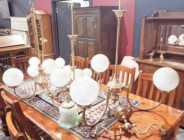 Lot 149 - PENDANT LIGHTS