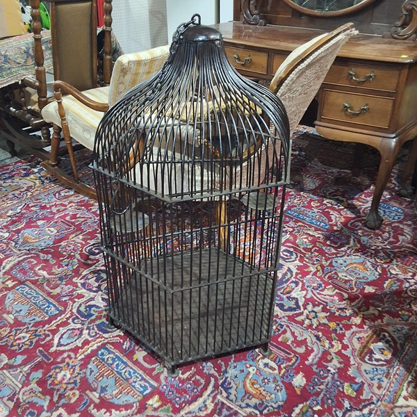 Lot 414 - BIRD CAGE
