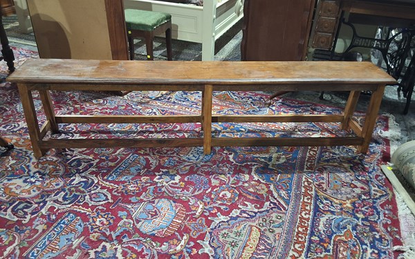 Lot 31 - BENCH