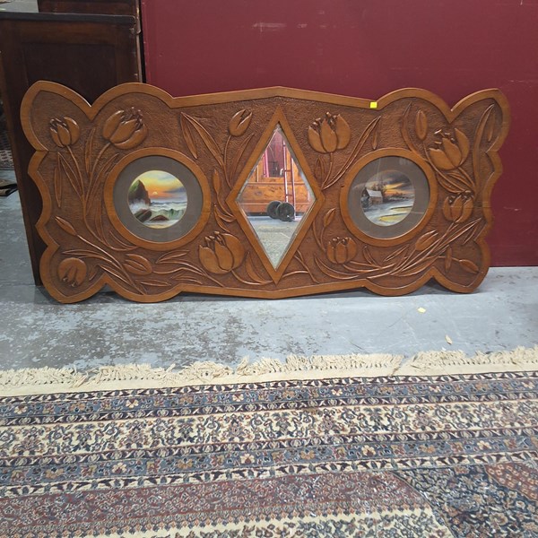 Lot 22 - WALL HANGING
