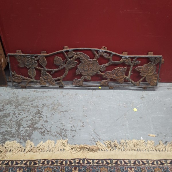 Lot 25 - WALL HANGING