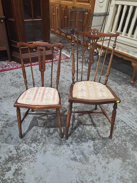 Lot 95 - CHAIRS