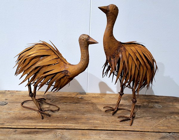 Lot 220 - GARDEN ORNAMENTS