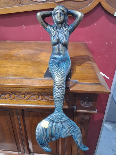 Lot 21 - MERMAID FIGURE