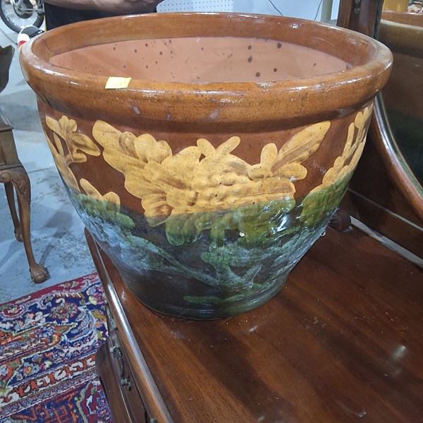 Lot 83 - JARDINIERE
