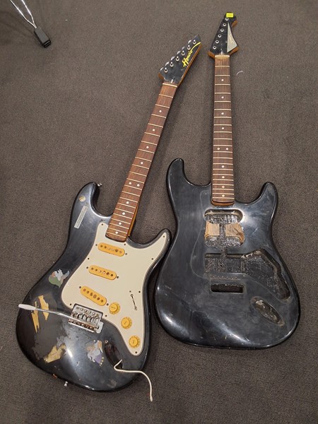 Lot 1212 - STRAT STYLE GUITARS