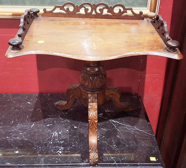 Lot 41 - OCCASIONAL TABLE