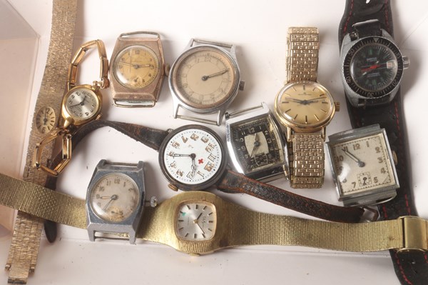 Lot 1042 - WRISTWATCHES