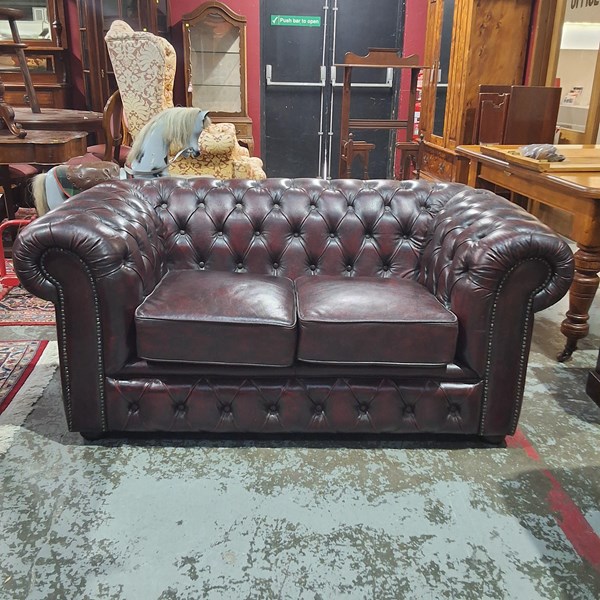 Lot 43 - CHESTERFIELD LOUNGE