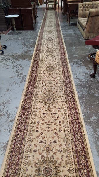 Lot 54 - HALL RUNNER