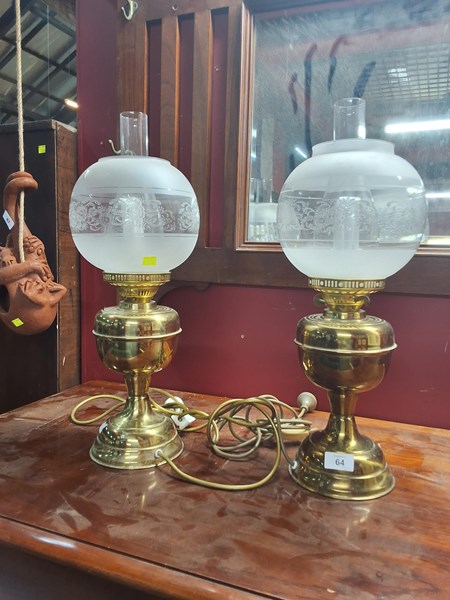 Lot 64 - BEDSIDE LAMPS