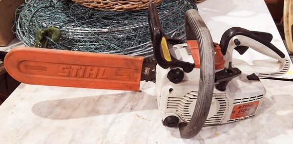 Lot 243 - CHAINSAW