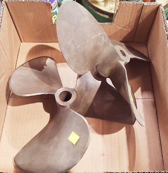 Lot 441 - PROPELLERS