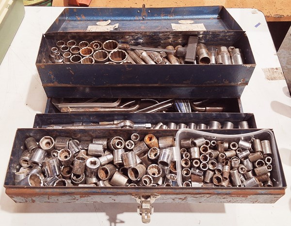 Lot 445 - TOOL BOX AND TOOLS
