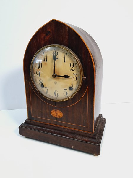 Lot 1202 - MANTEL CLOCK