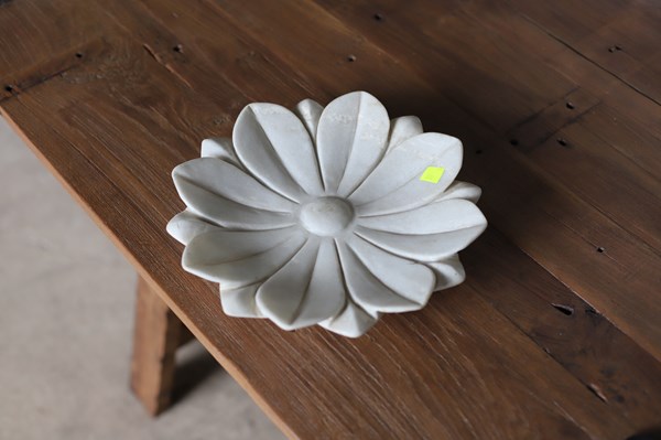 Lot 311 - MARBLE PLATE