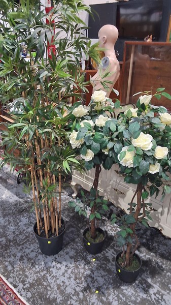Lot 185 - FAUX PLANTS