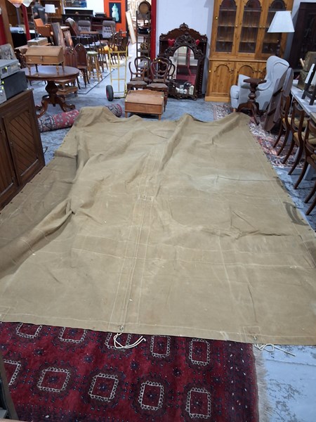 Lot 309 - TARPAULIN