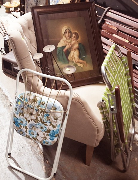 Lot 377 - DECOR LOT