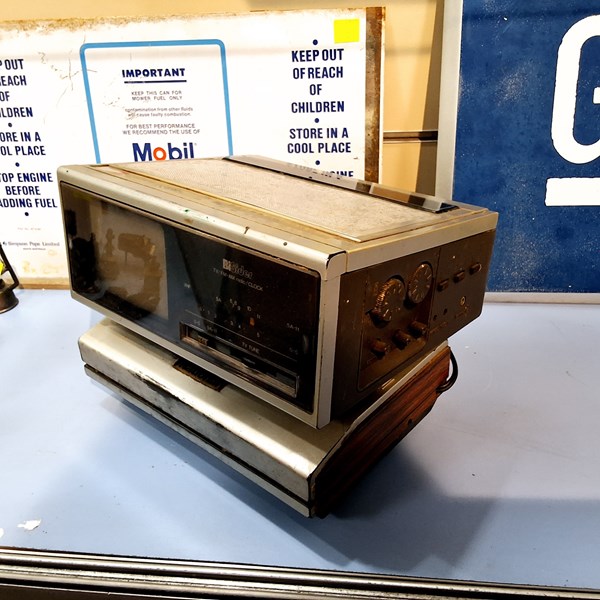 Lot 1246 - TELEVISION WITH AM/FM RADIO