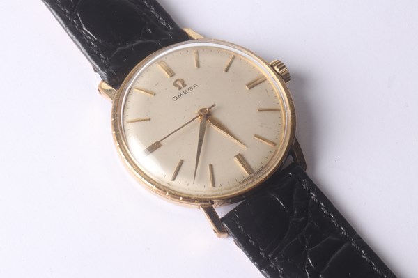 Lot 1028 - OMEGA WRISTWATCH
