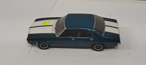 Lot 1282 - MODEL HOLDEN