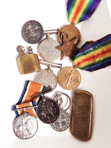 Lot 1069 - MEDALS & LIGHTERS