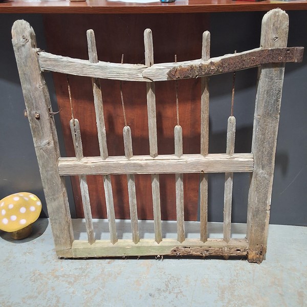 Lot 395 - PERSONAL ACCESS GATE