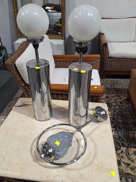 Lot 347 - LIGHTING