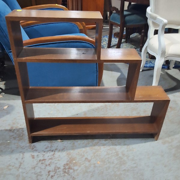 Lot 355 - BOOKSHELF