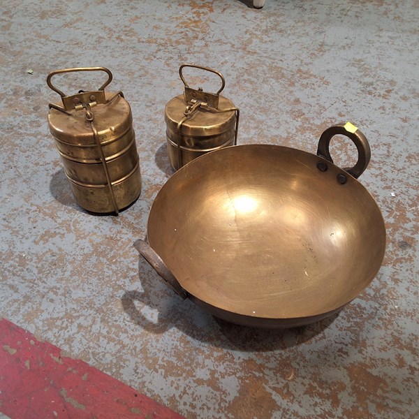 Lot 307 - BRASSWARES