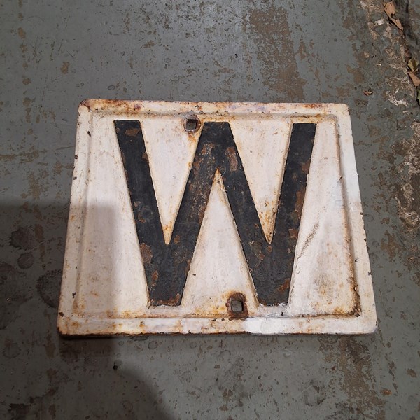 Lot 235 - TRAIN PLAQUE