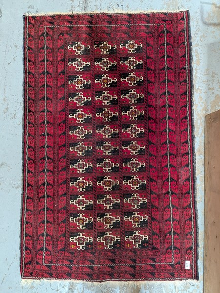 Lot 236 - ENTRANCE RUG
